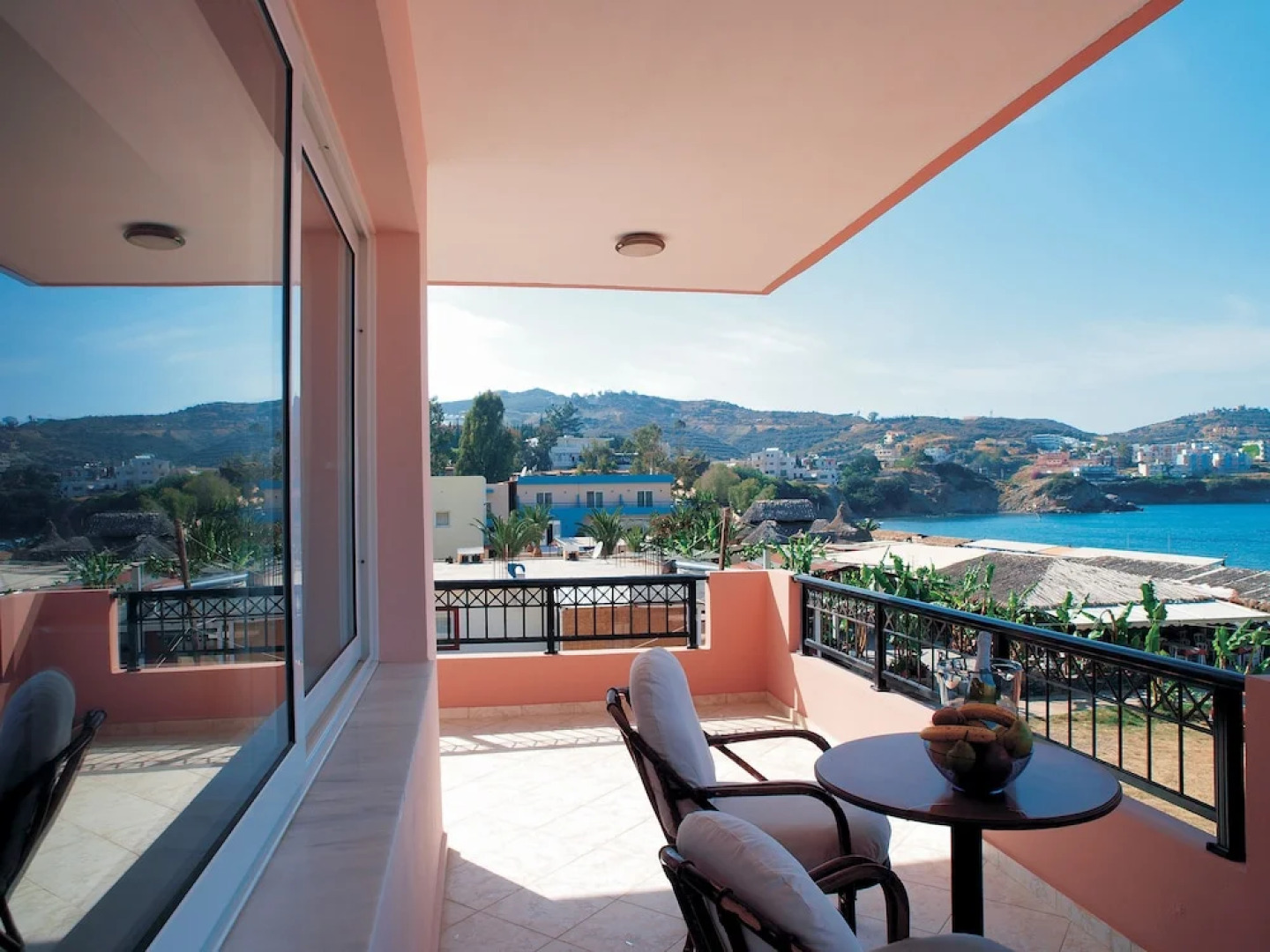 Marvida Boutique Niriides Beach