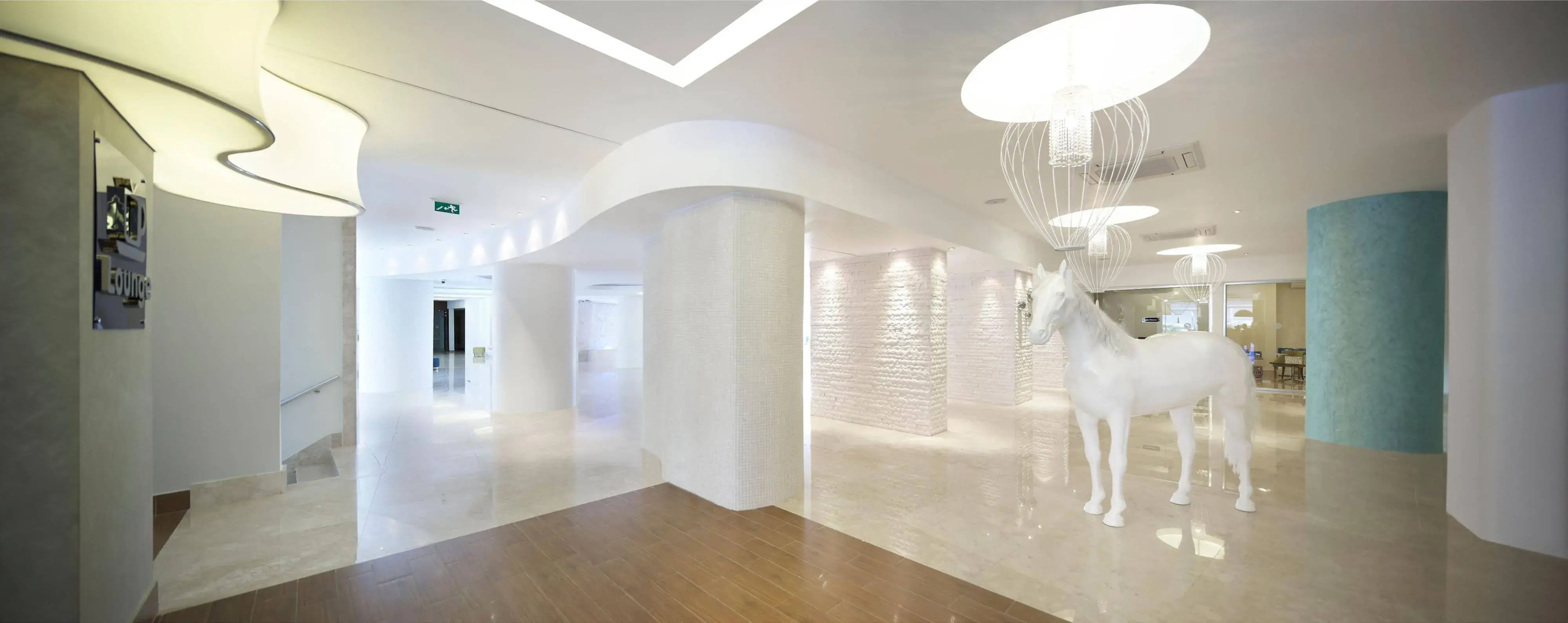 Отель Blue Bay Platinum