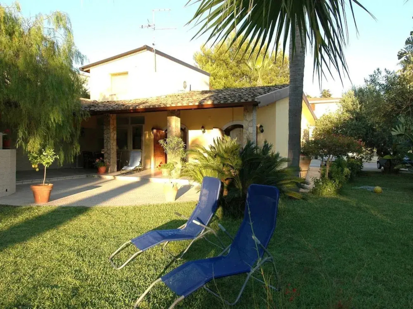 Holiday Home With Private Pool, Near the Beach