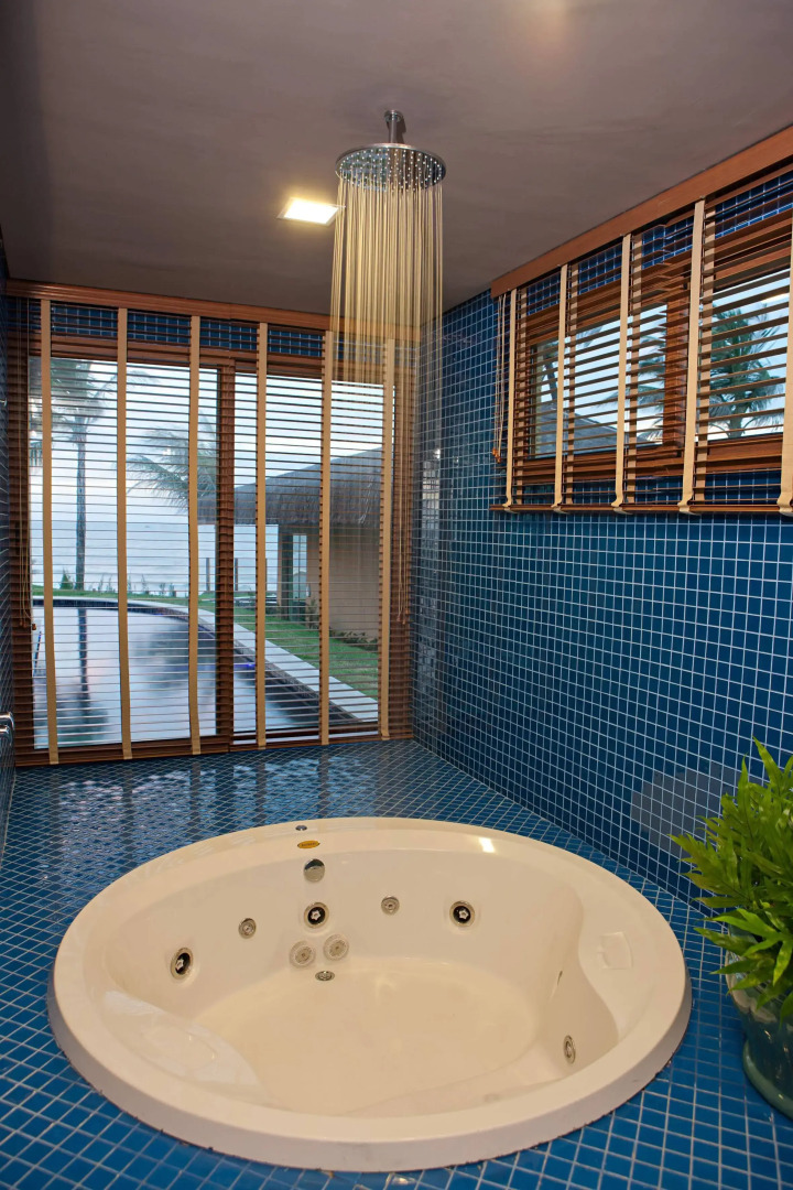 Carmel Charme Resort