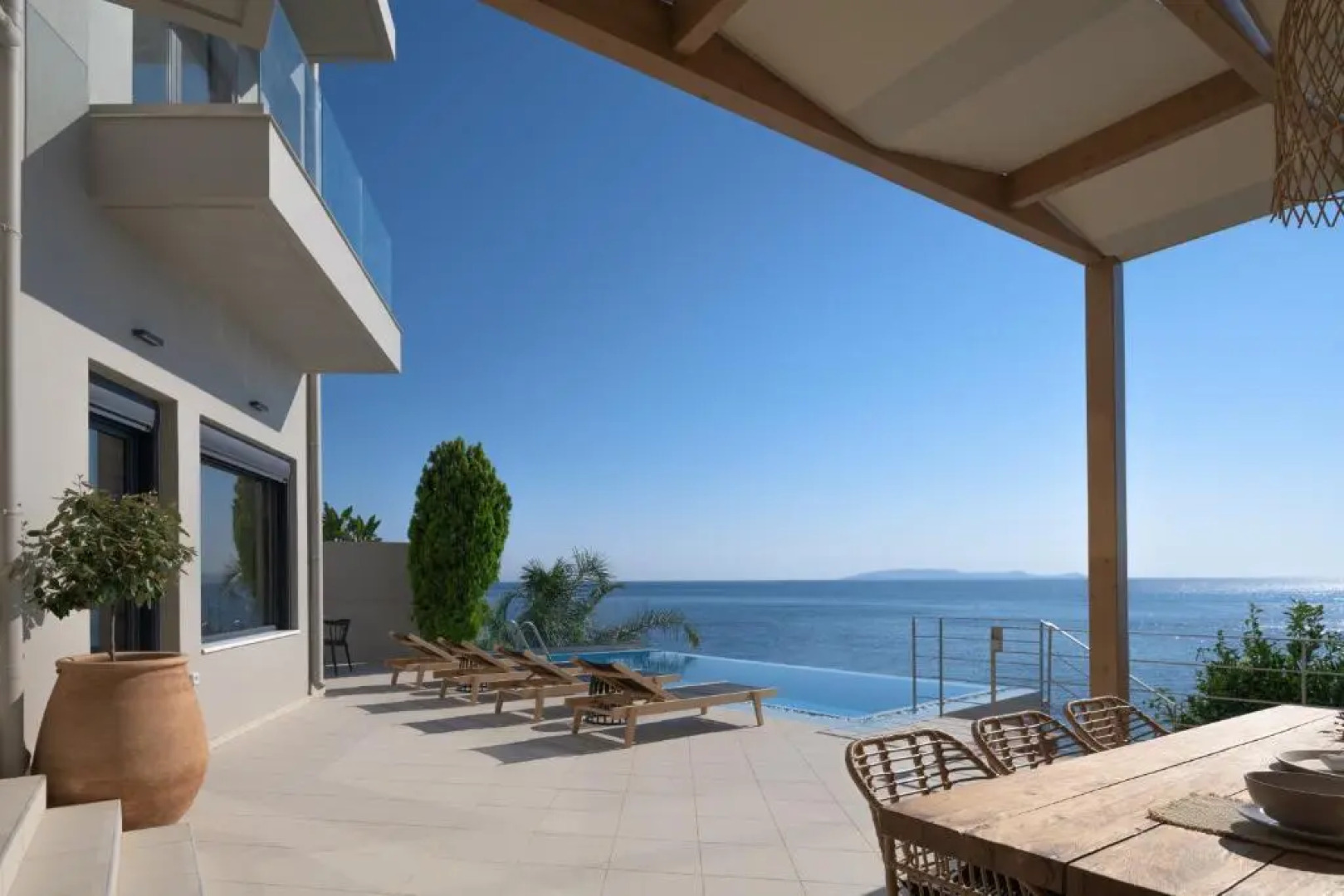 Anima SeaView Luxury Living Villa, By ThinkVilla