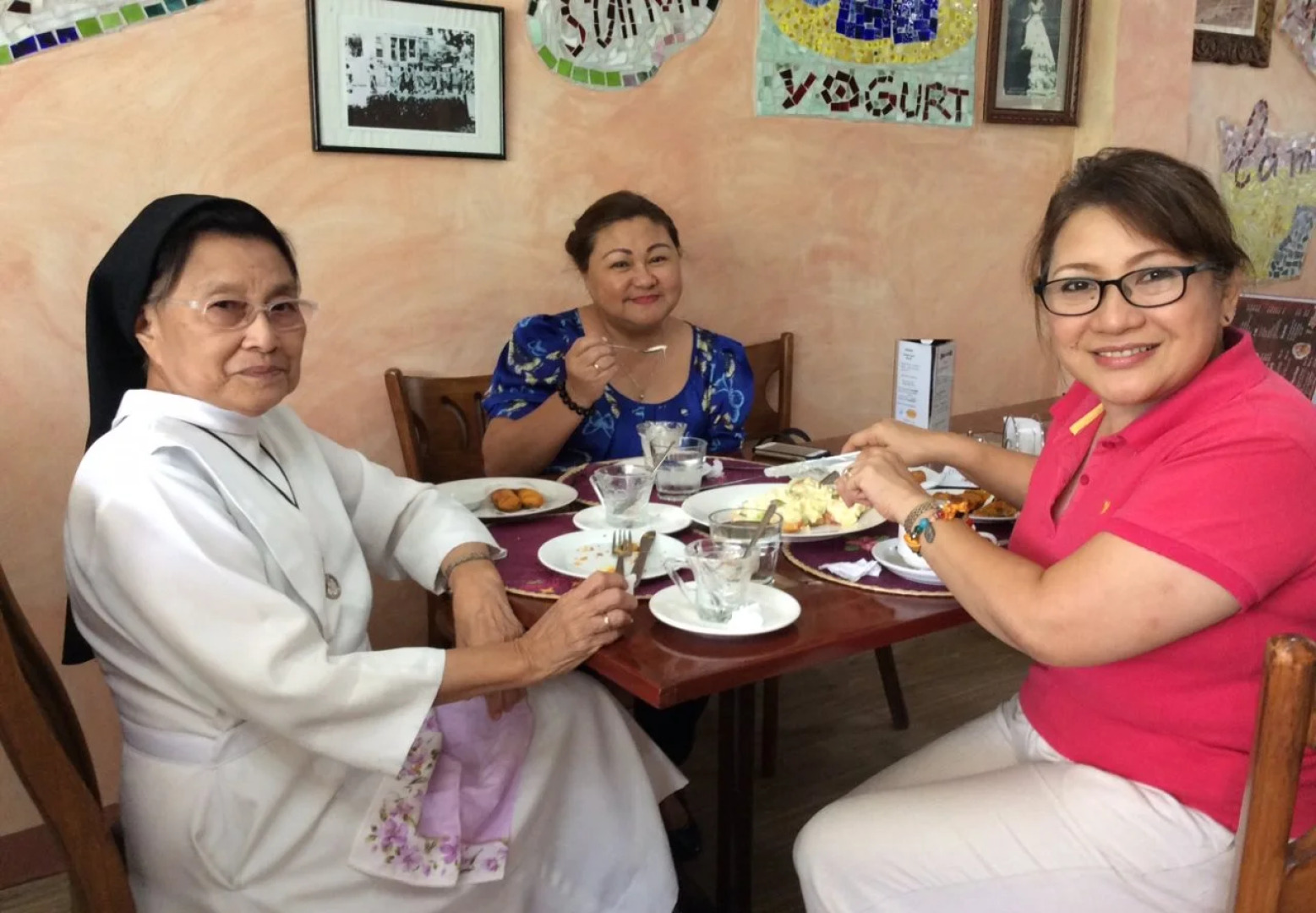 Bahay Ni Tuding Inn & Bistro