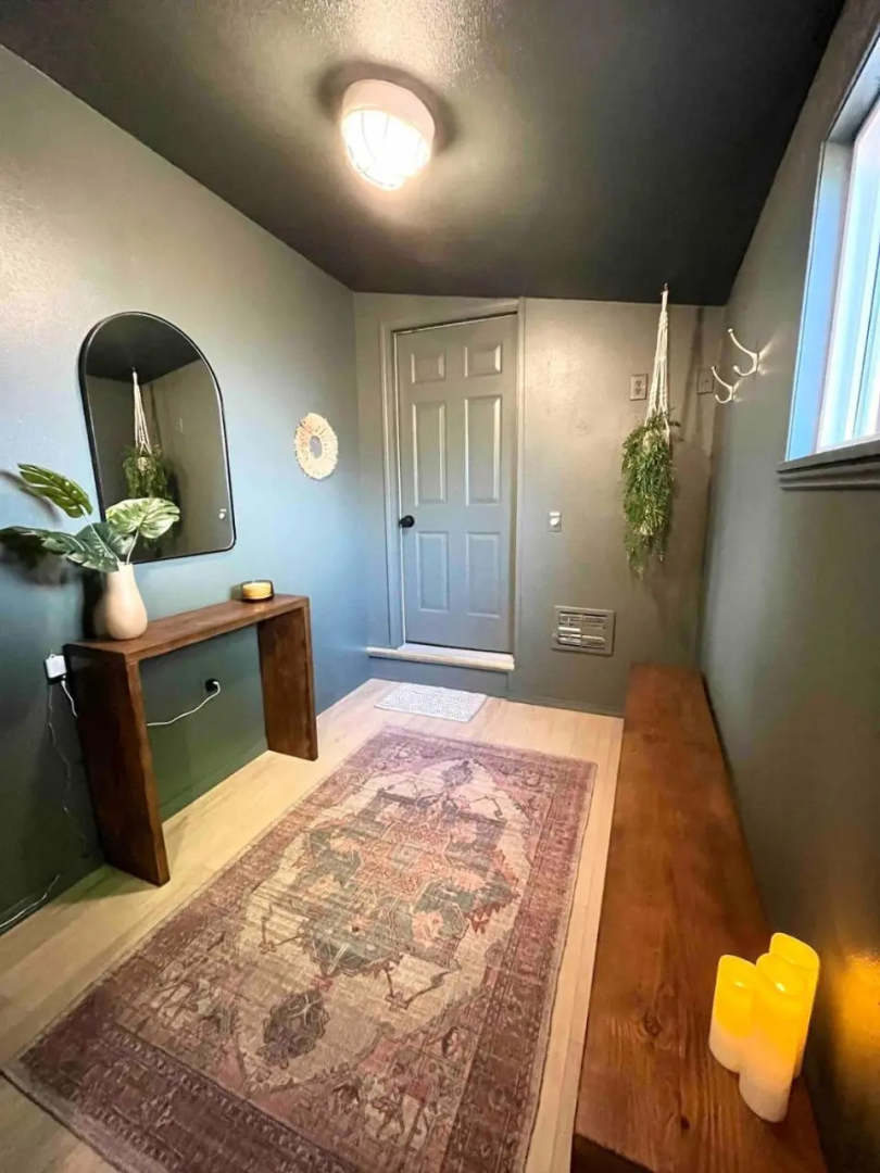 Olympic House: 3min from ONP w/ Sauna + Rec room