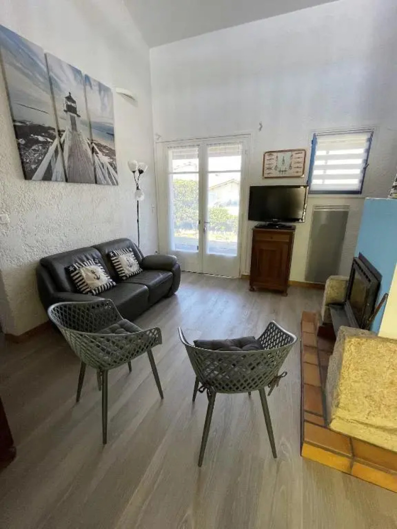 Réf 277 Seignosse LES BOURDAINES , à proximité immédiate de la plage, Villa patio classée 2 étoiles , 8 personnes