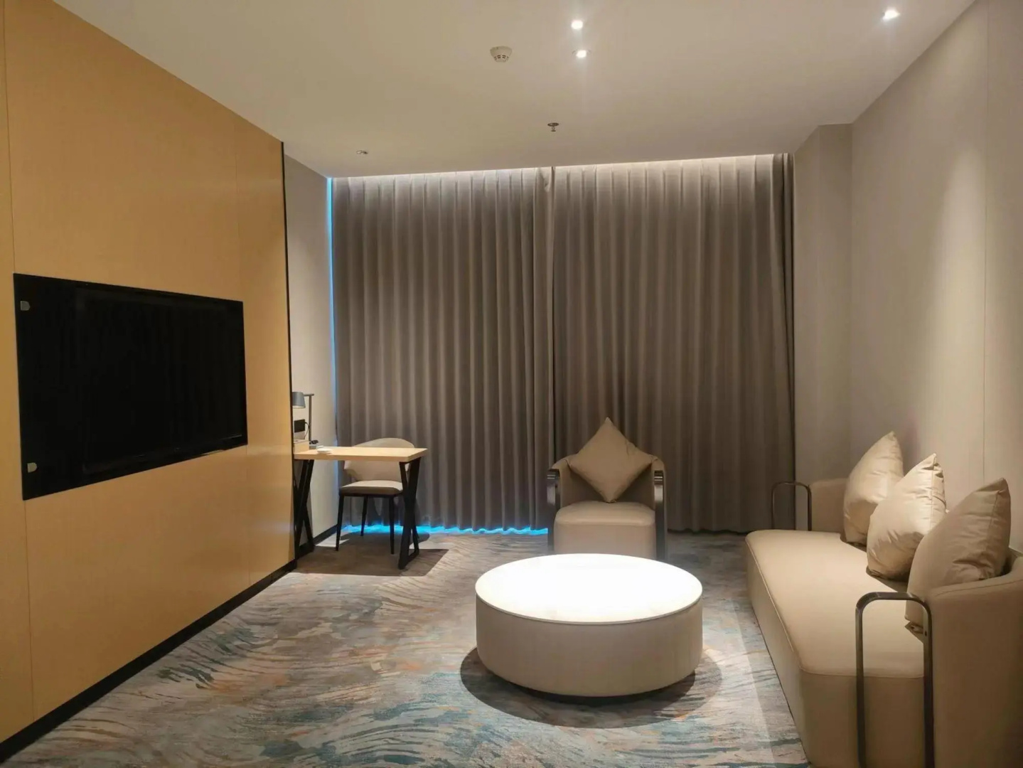 Quanzhou Huian Dongnan Hotel