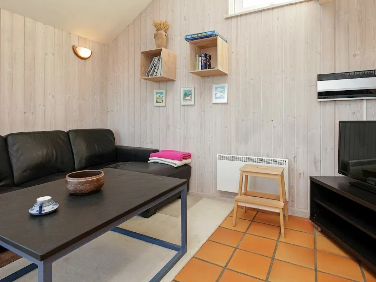 Vibrant Holiday Home in Munkebo near Sea