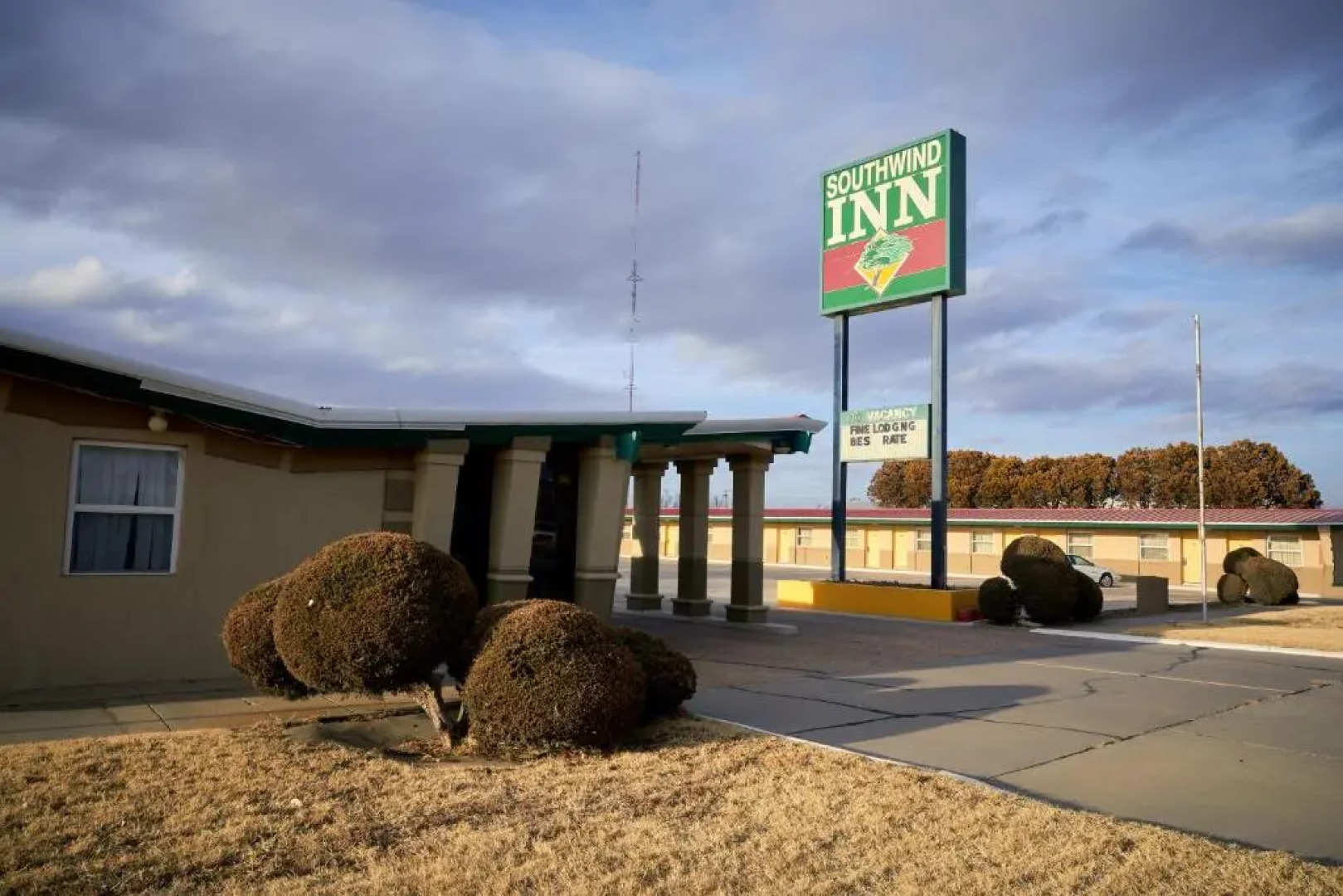 South Wind Inn