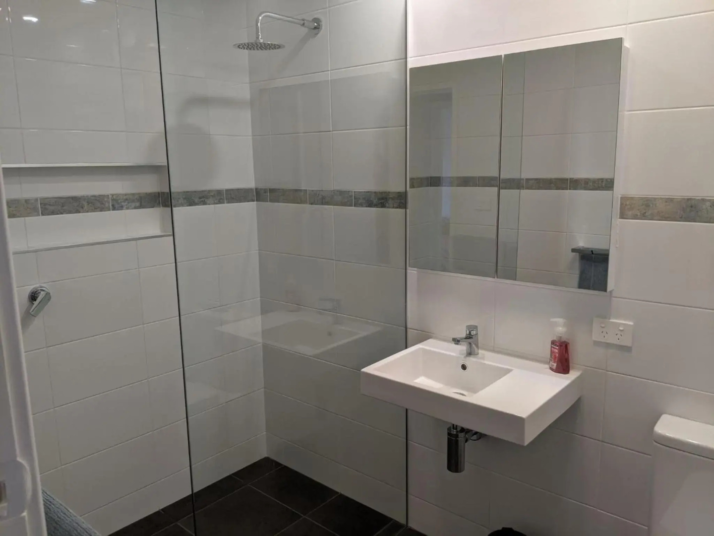 Seagrass Beach House at Hyams 4pm Check Out Sundays