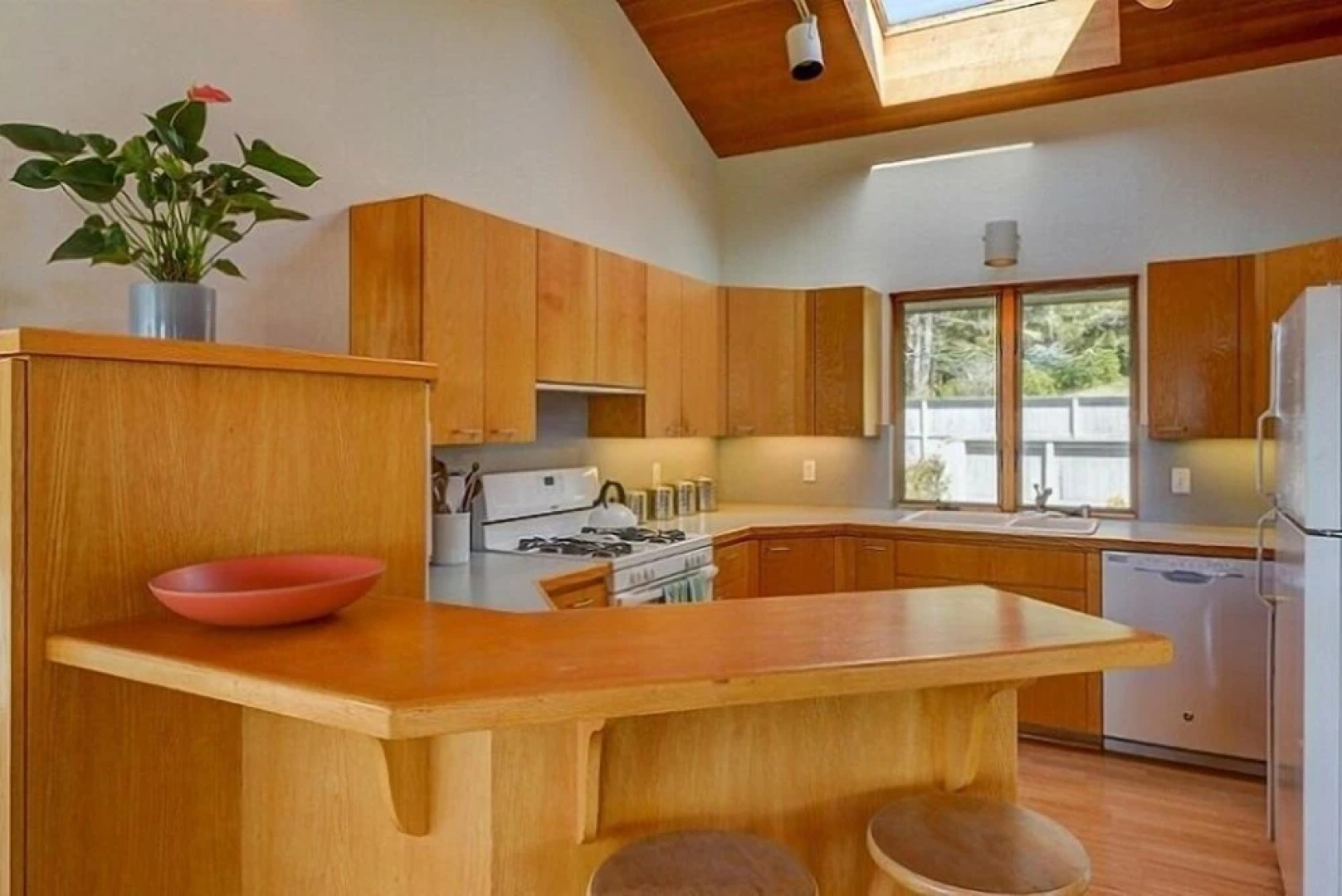 Moonshadow 3 Br home by RedAwning