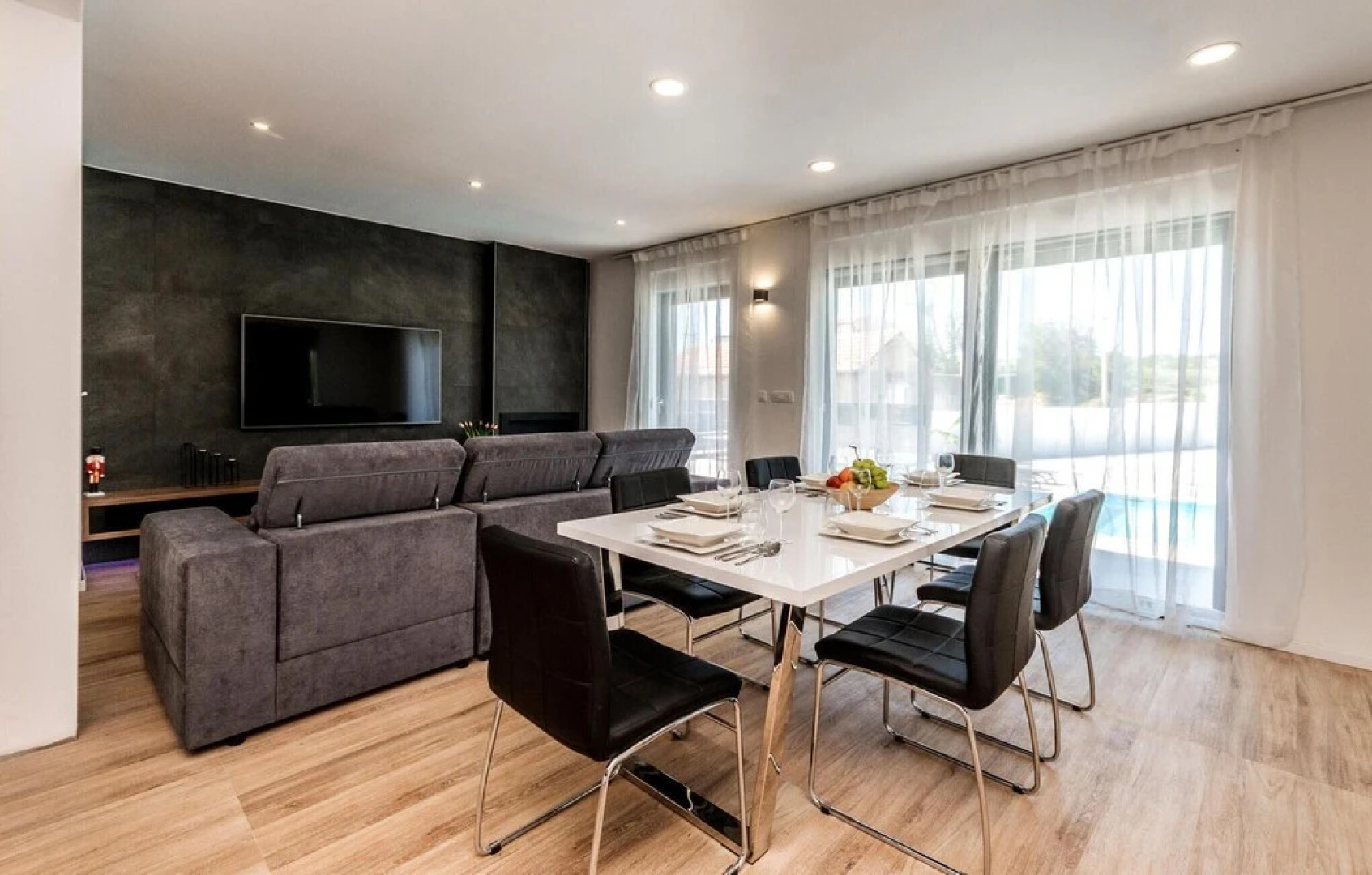 Amazing Home in Rastane Donje With 3 Bedrooms, Wifi and Outdoor Swimming Pool