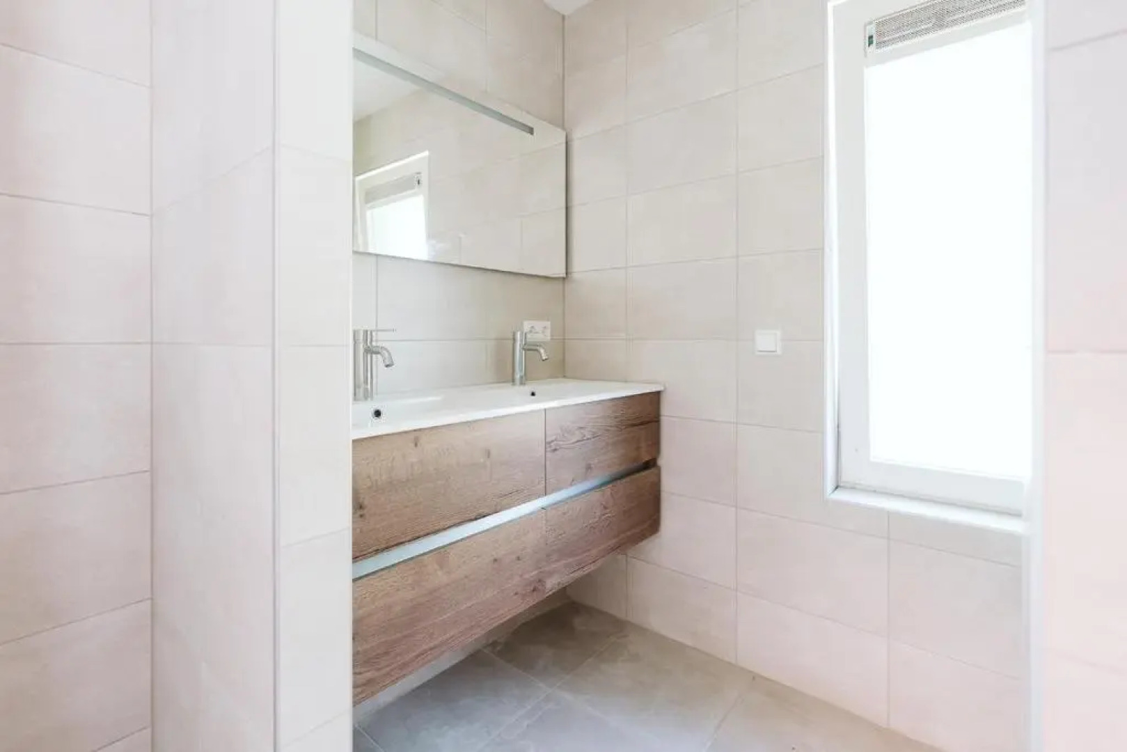 West Nieuwlandseweg 25A - Ouddorp - with Pool - NOT FOR COMPANIES