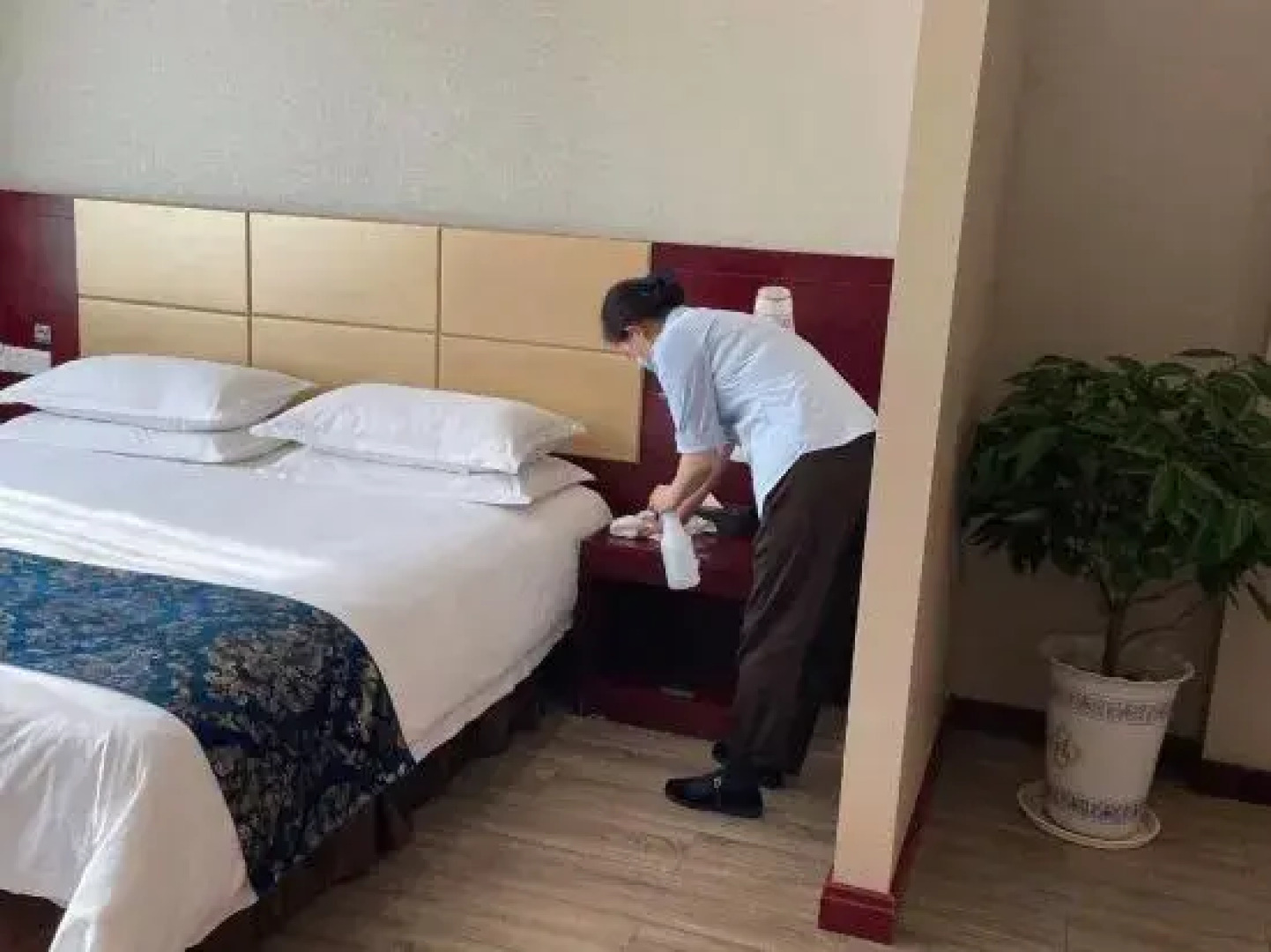 Weidong Garden Hotel