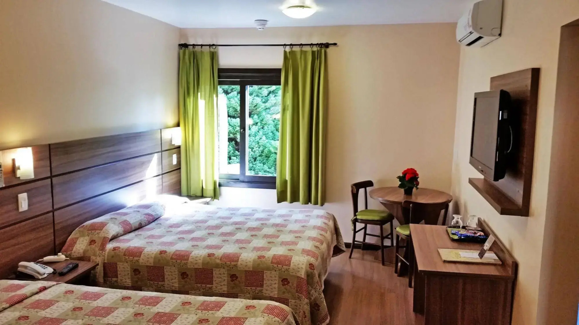 Pousada Encantos da Terra