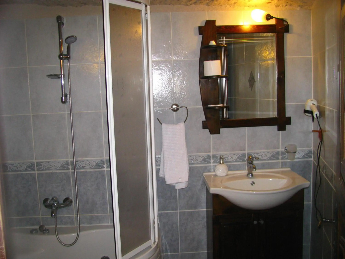 Nature Park Cave Hotel