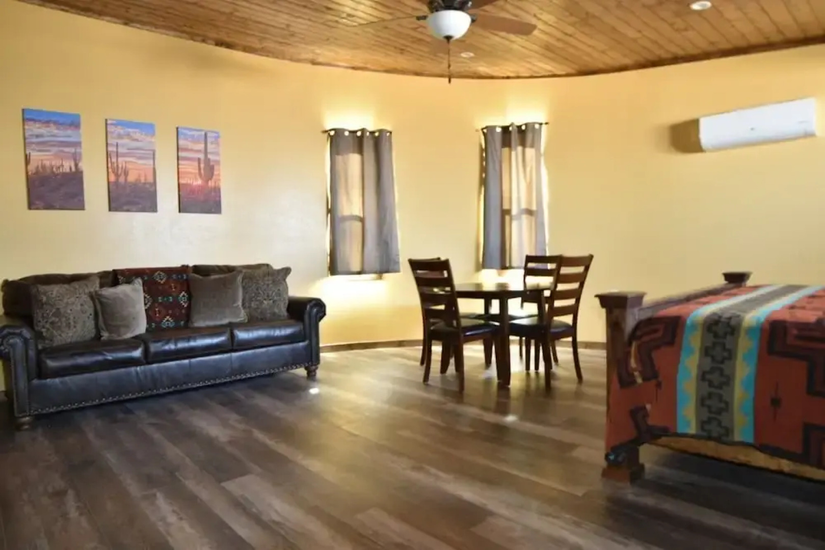 Paisano Village RV Park & Inn