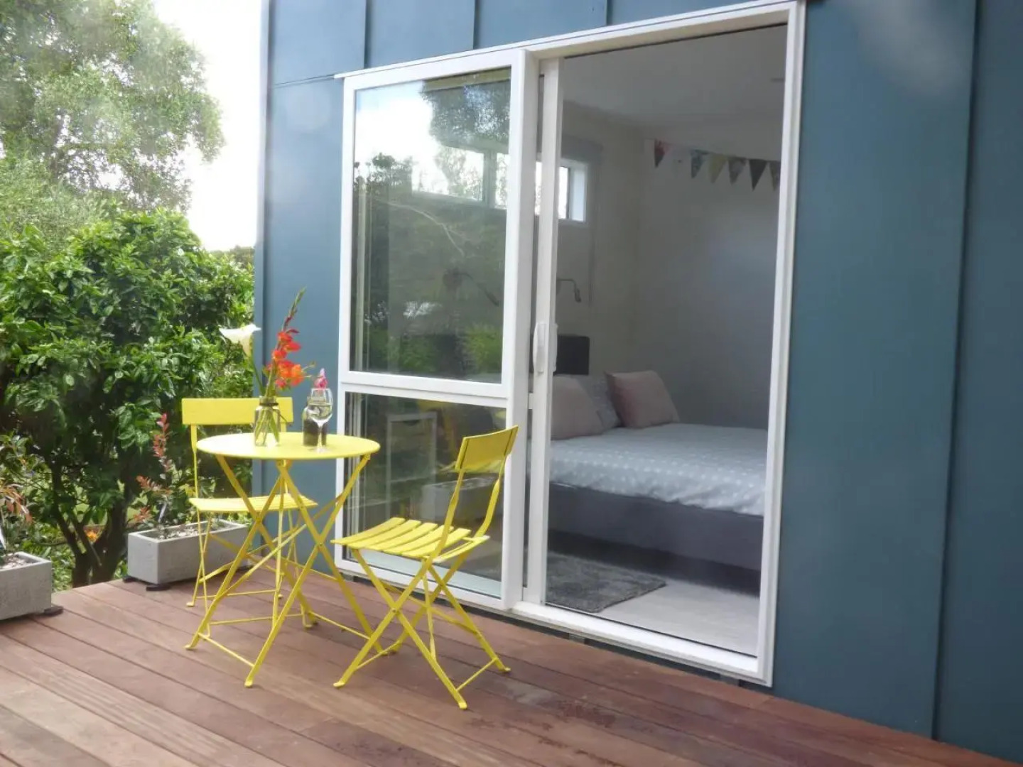 Four Huia (Adults Only)