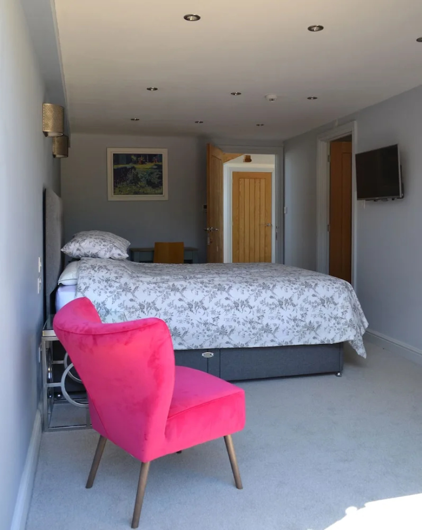 The Small House B&B