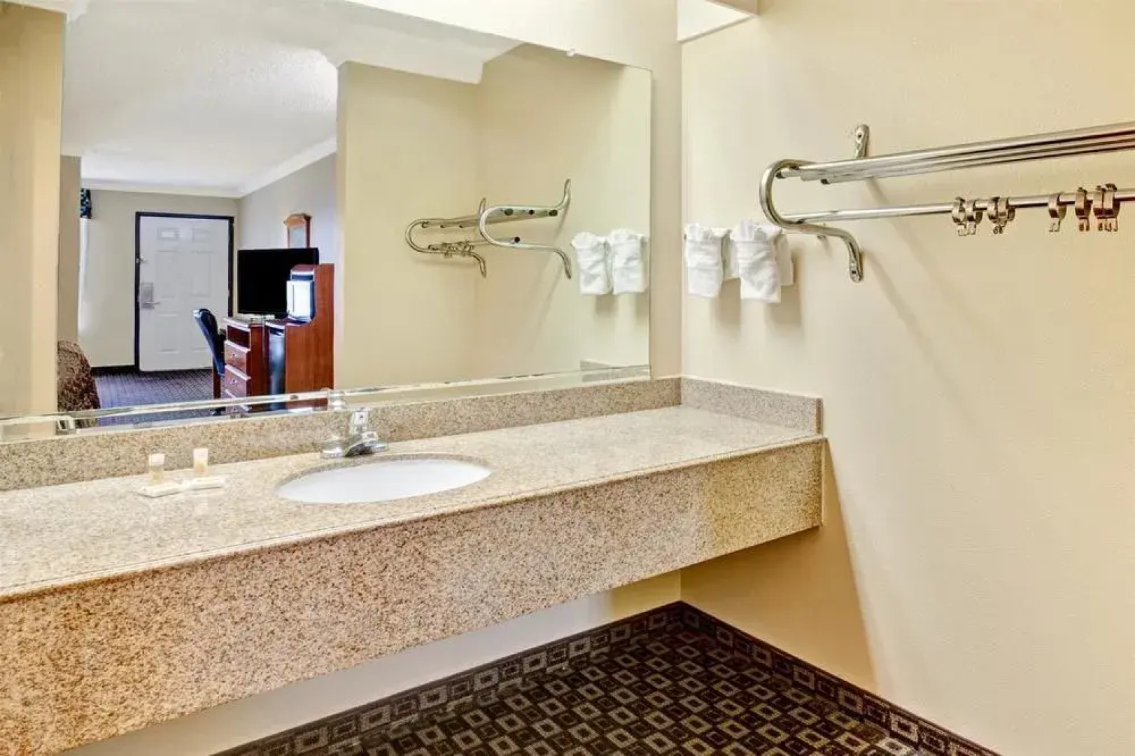 Americas Best Value Inn & Suites La Porte/Houston