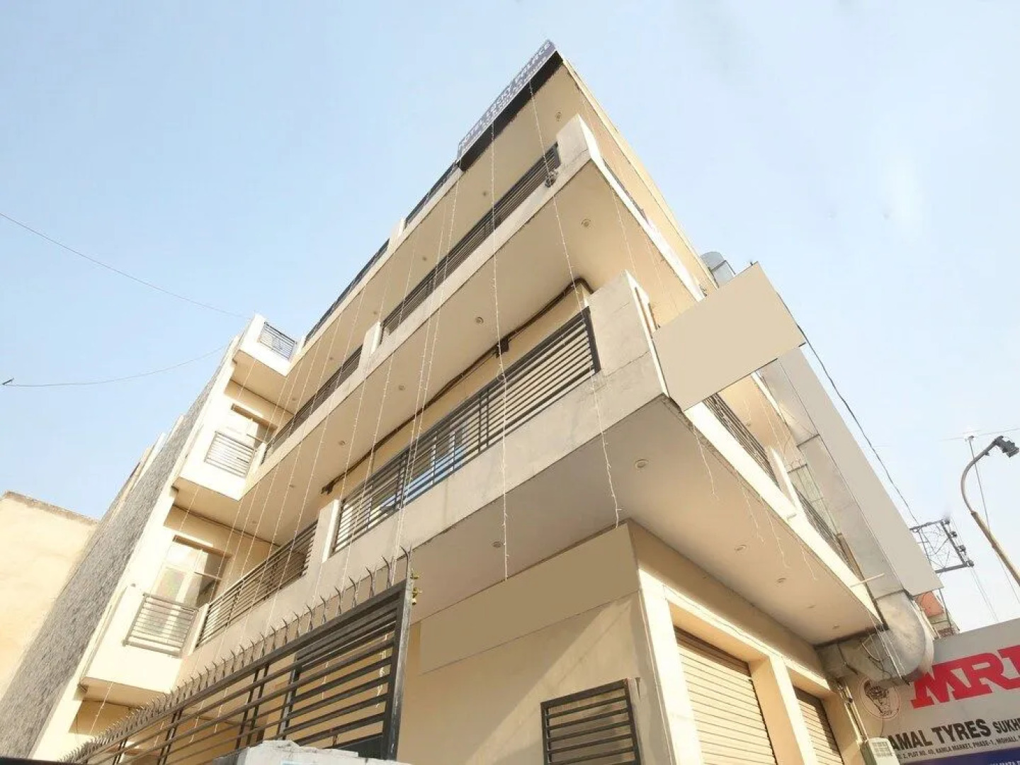 OYO 13007 Humble Residency