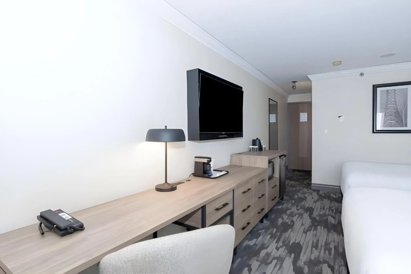 Sandman Signature Toronto Airport Hotel