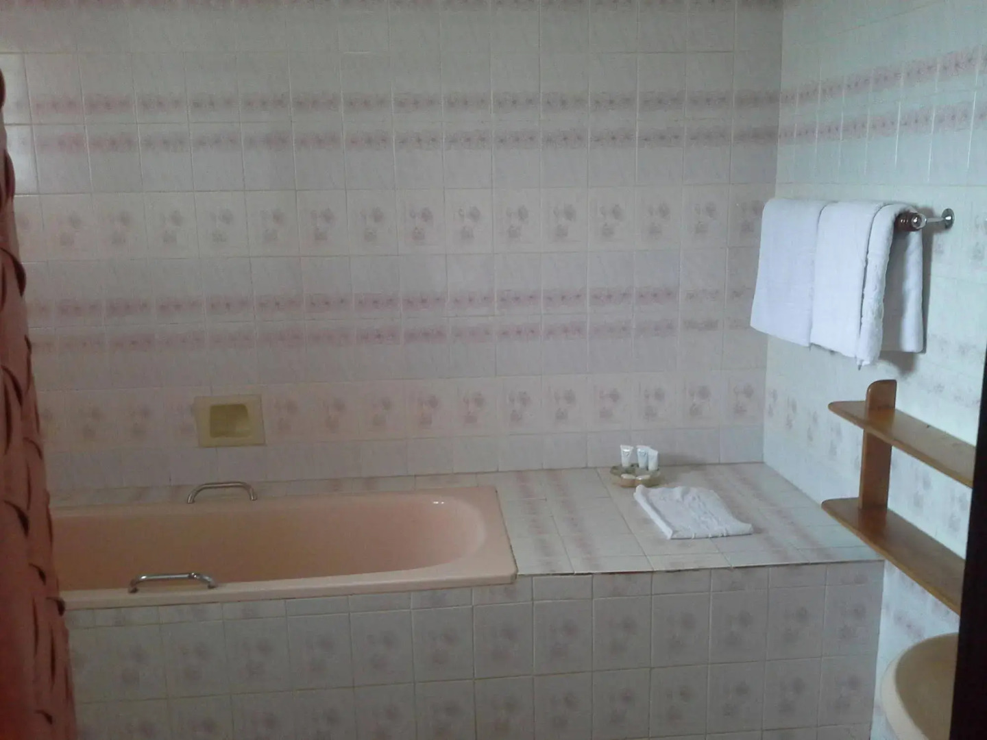 Jacaranda Lake Elementaita Lodge