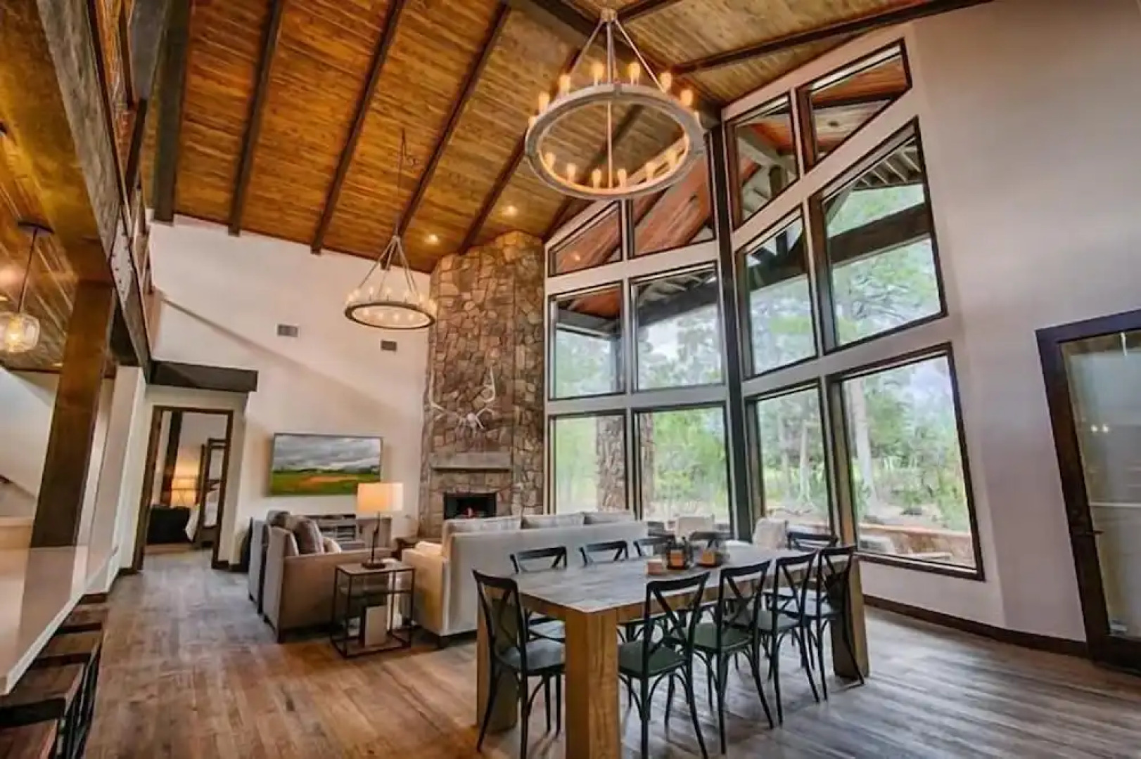 At Whispering Pines 4 Bedroom Home by RedAwning