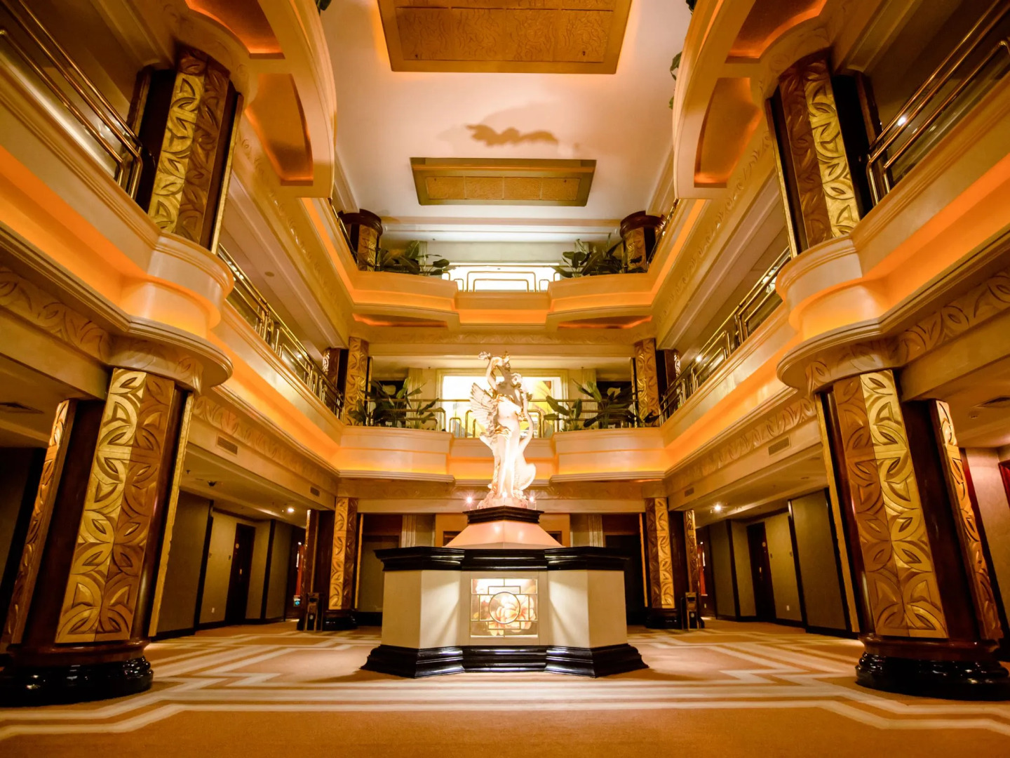 Yantai Golden Gulf Hotel