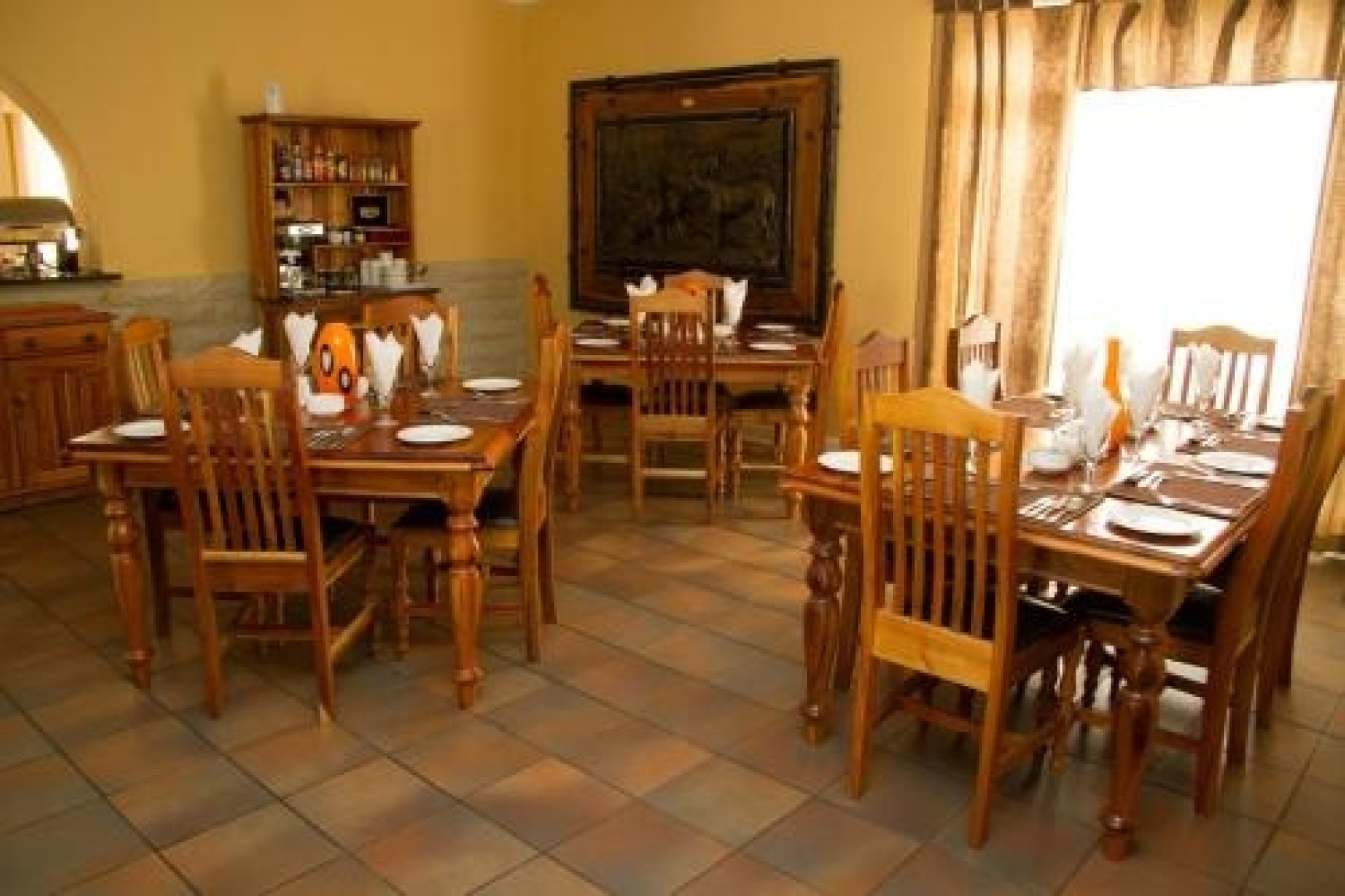 26 On Chamberlain Guest House