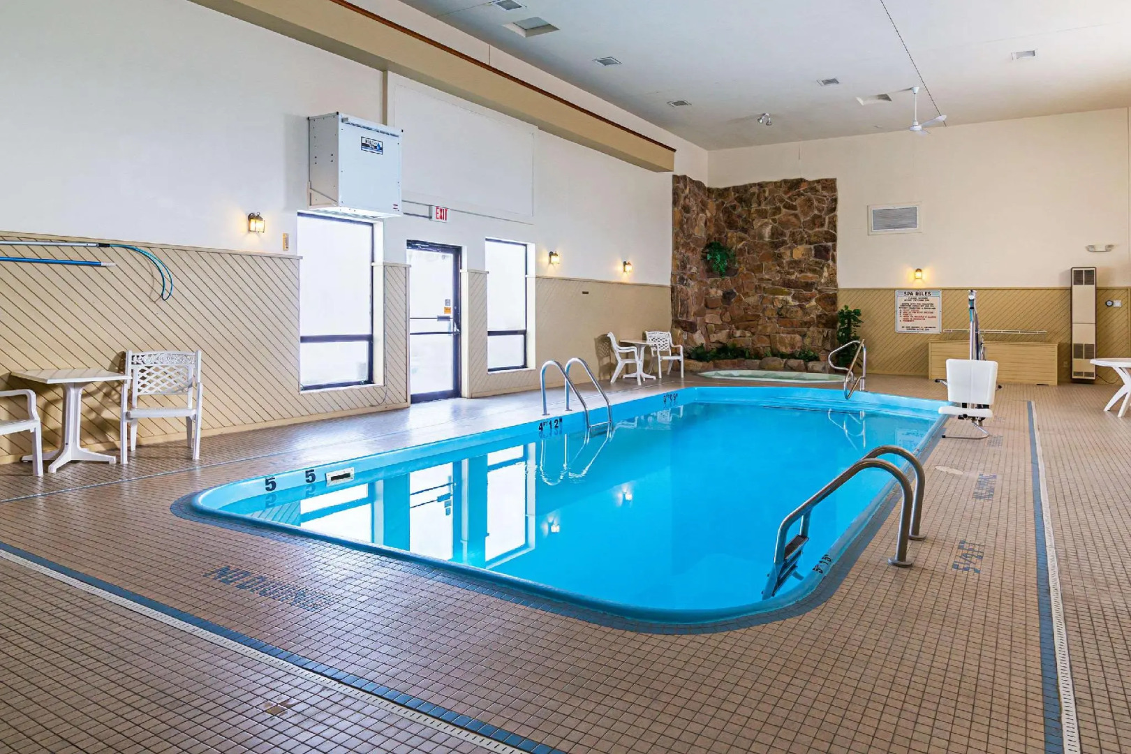 Travelodge by Wyndham Rapid City/Black Hills