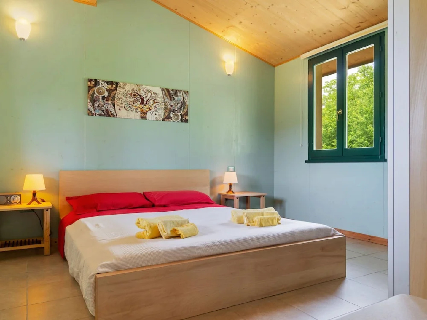 Captivating Cottage in San Ginesio with Swimming Pool