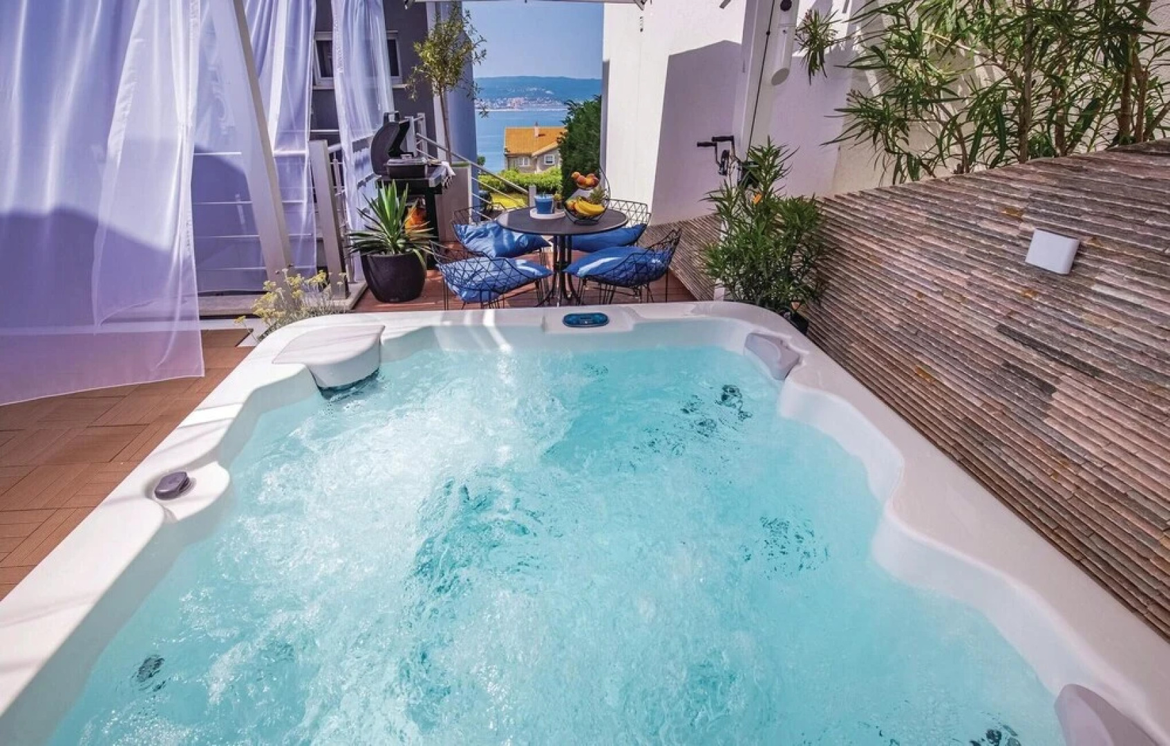 Beautiful Apartment in Crikvenica With Jacuzzi, Wifi and 1 Bedrooms