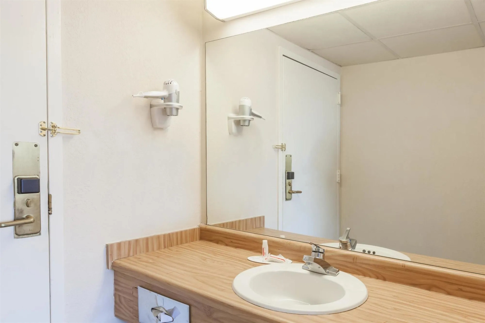 Days Inn By Wyndham Syracuse