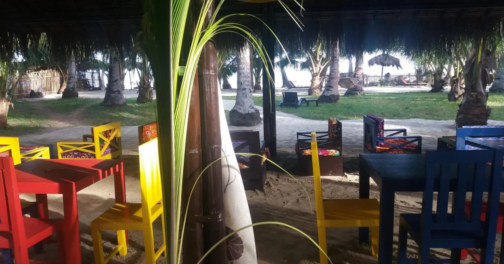 Peace & Love Beach Club