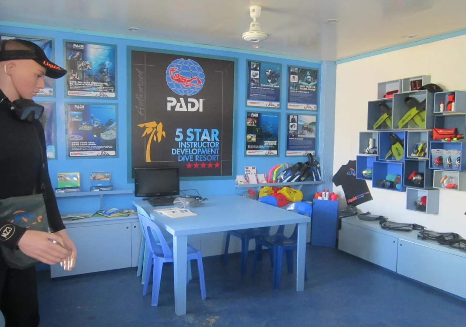 Liquid Dive Resort