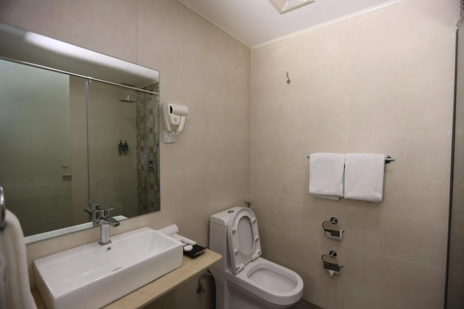 Отель PrideInn Plaza Nairobi Airport