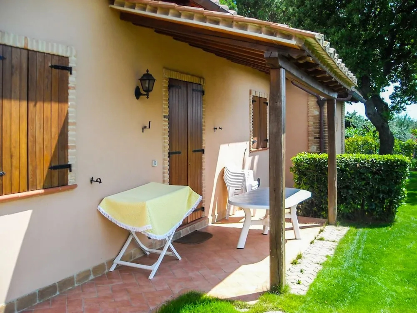 Traditional Apartment Beatrice