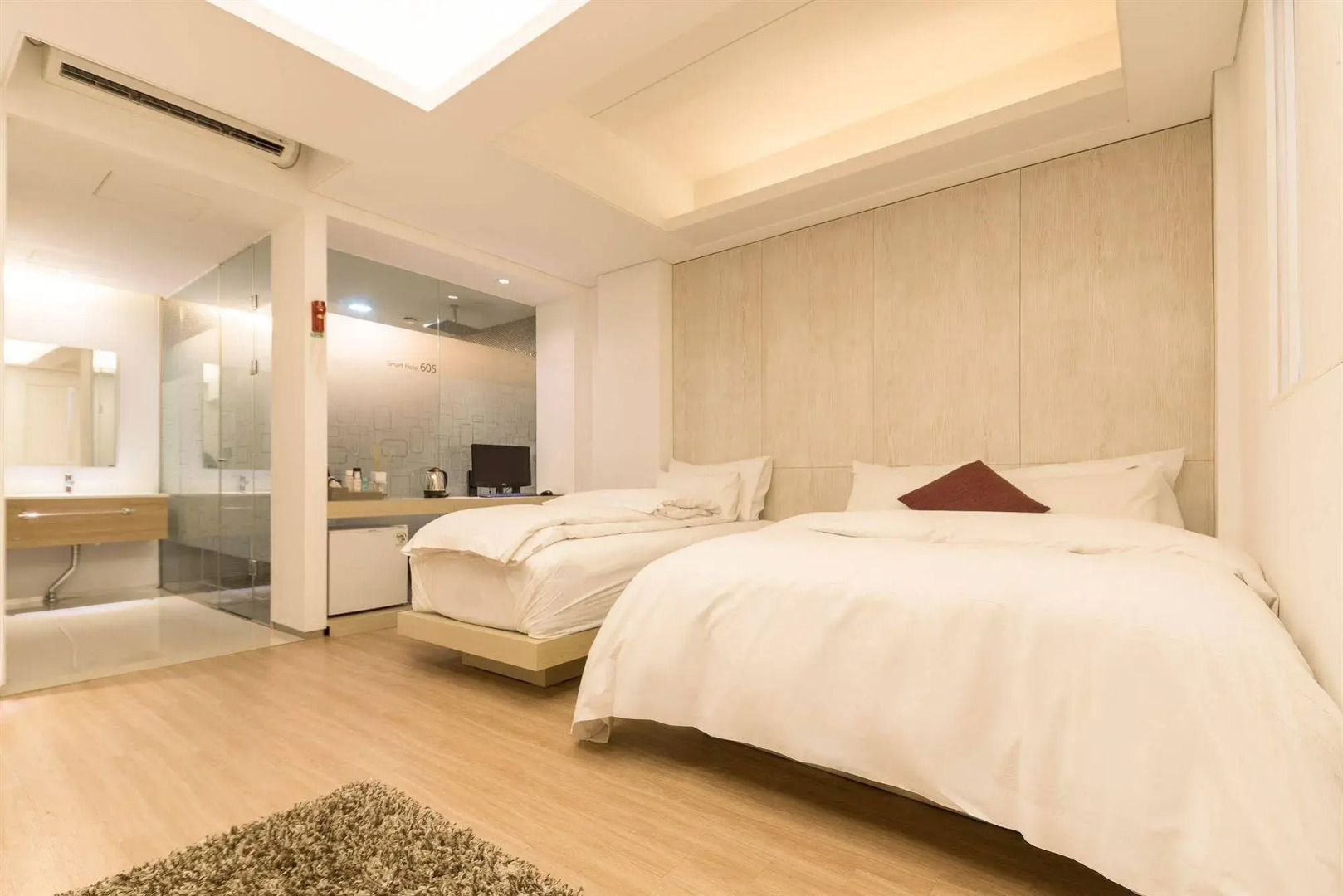 Smart Hotel Geumjeong