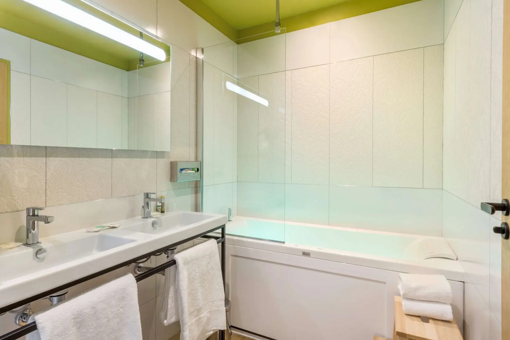 Best Western Plus Hôtel de Dieppe 1880