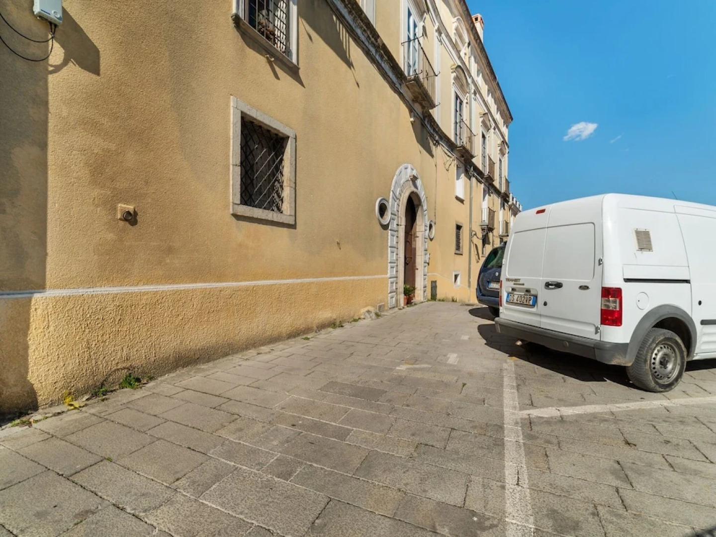 Vintage Holiday Home in Caselle in Pittari Near the Forest