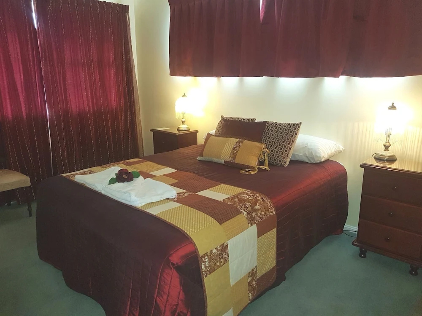 Grovely House Bed & Breakfast