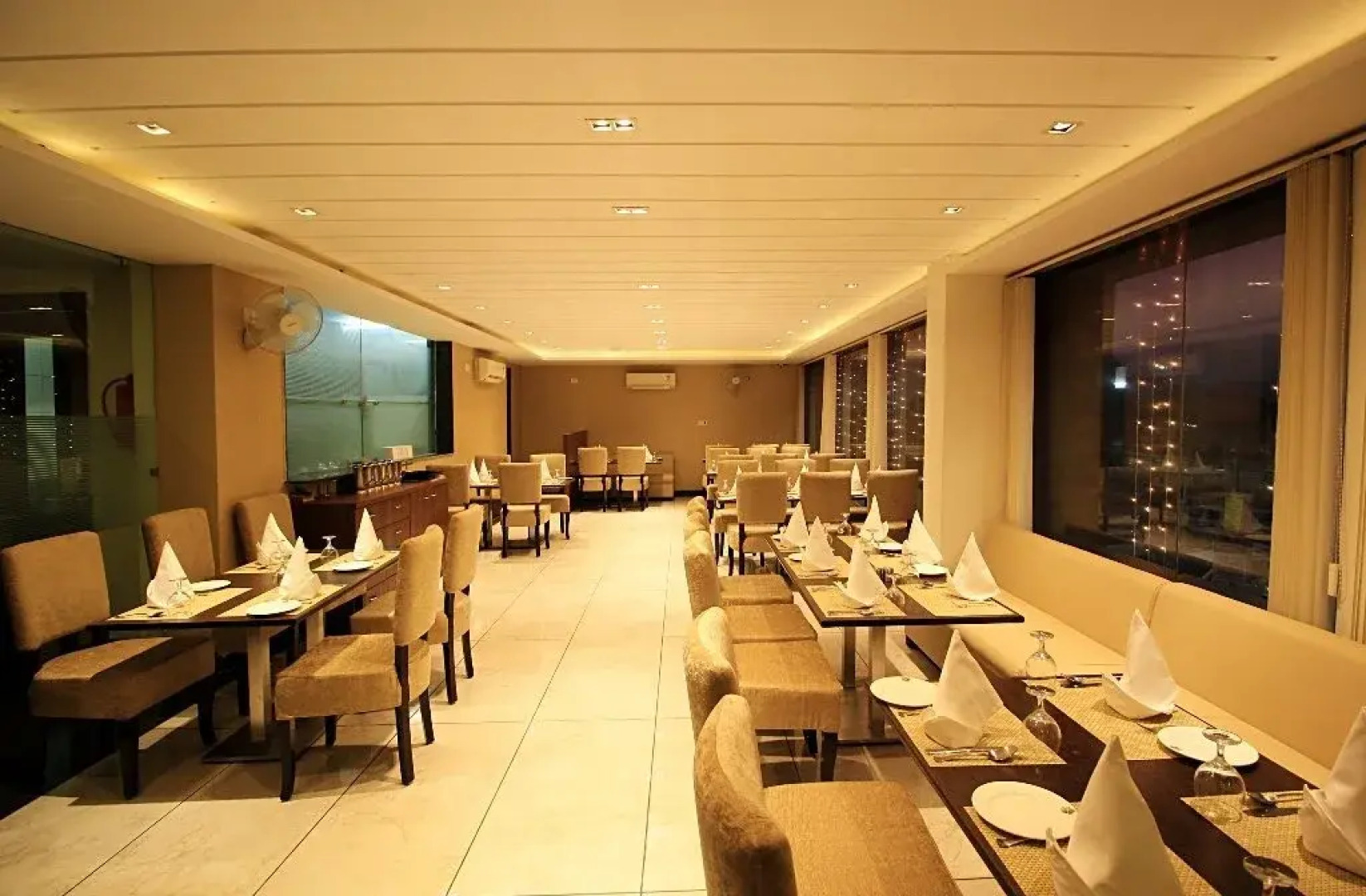 Hotel Inderlok Ananta