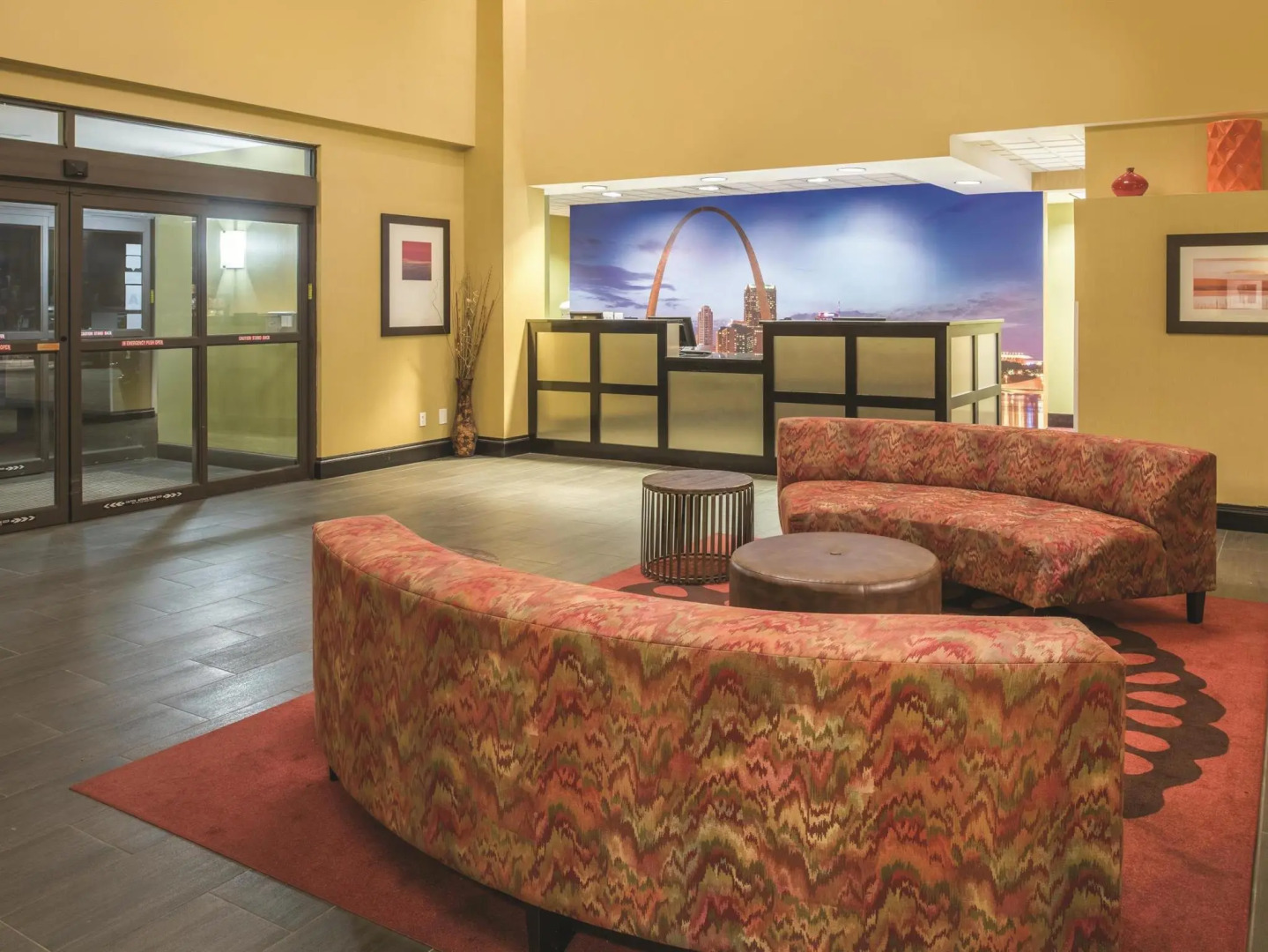 Holiday Inn Express St. Louis Arpt Maryland Hgts