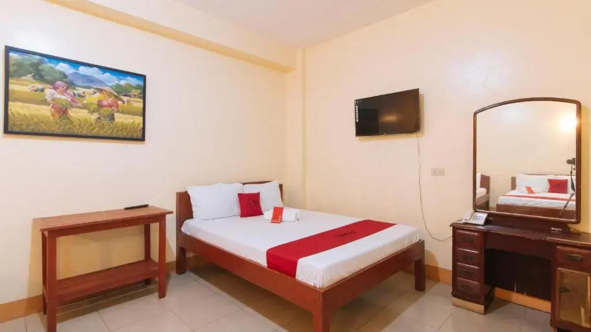 Reddoorz @ Golden Park Inn La Union