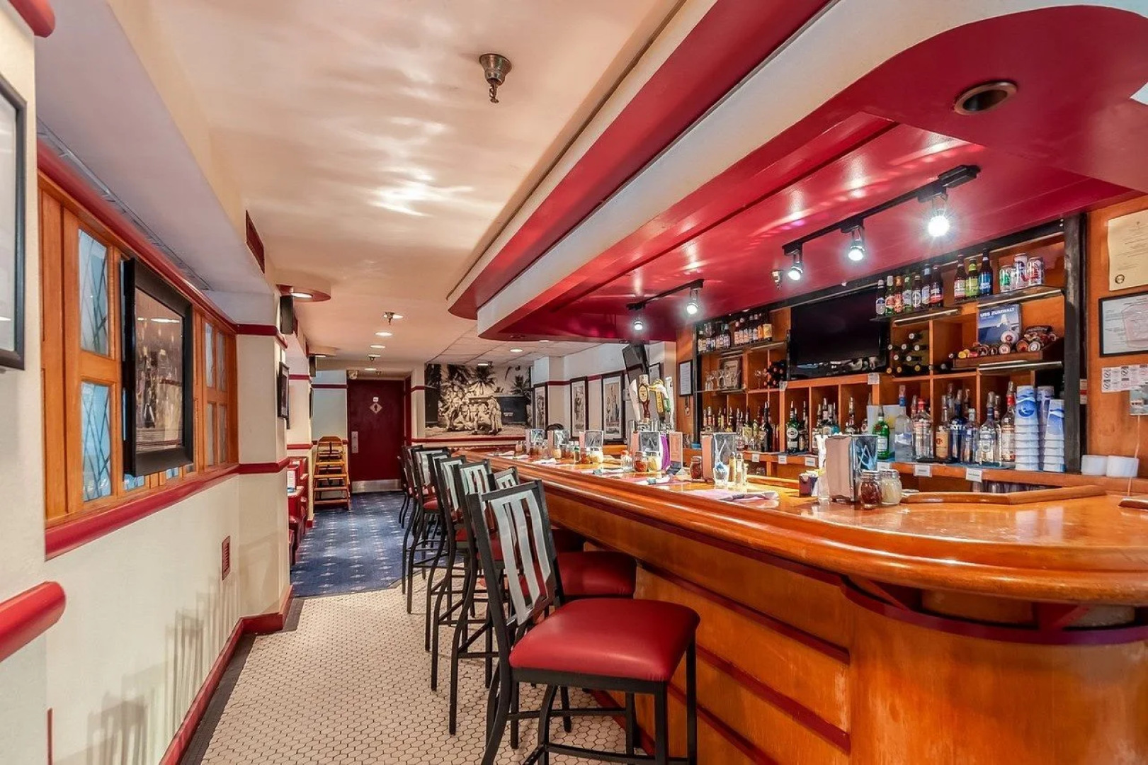 Best Western Rosslyn Iwo Jima