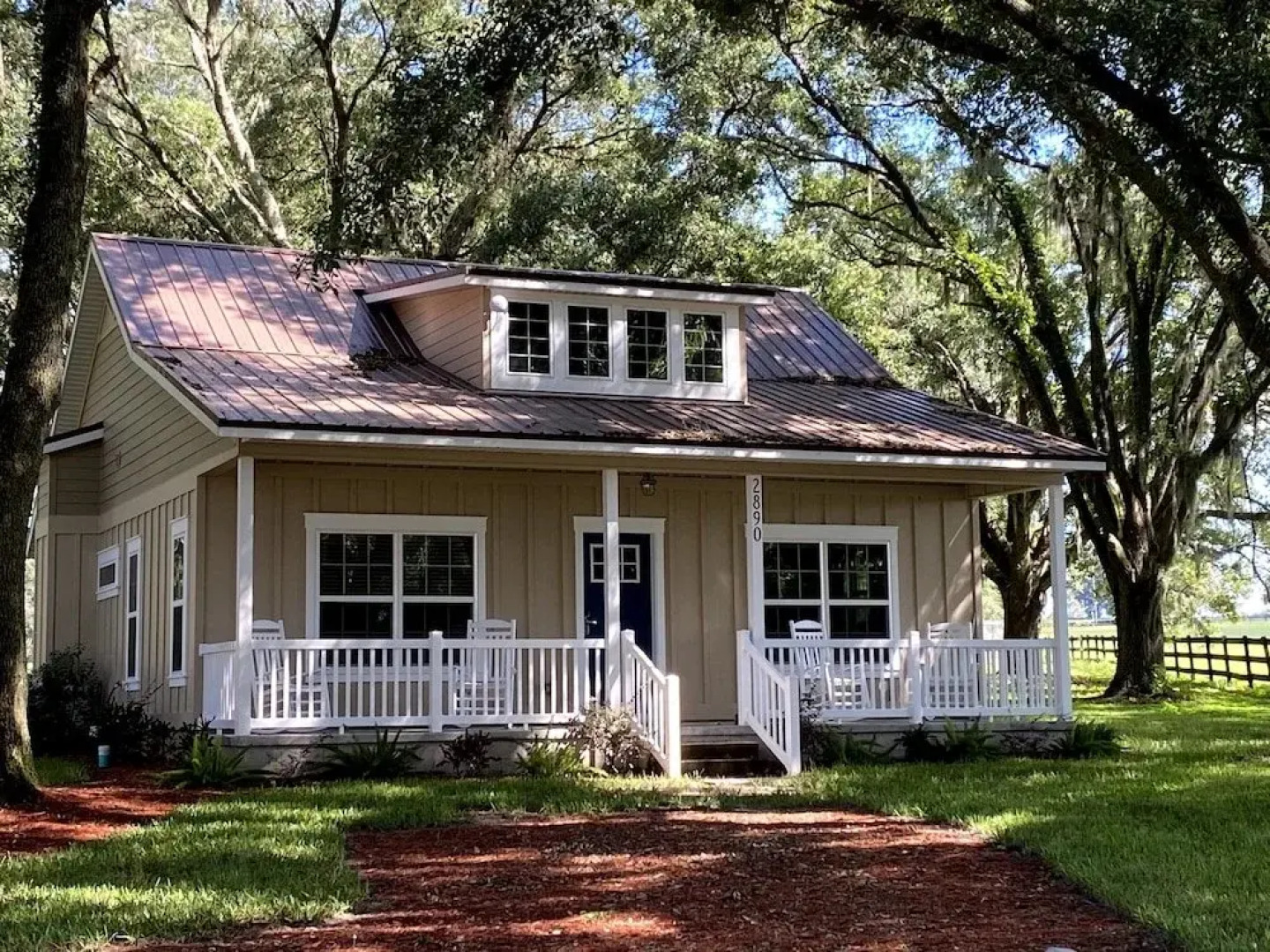 The Grand Oaks Resort