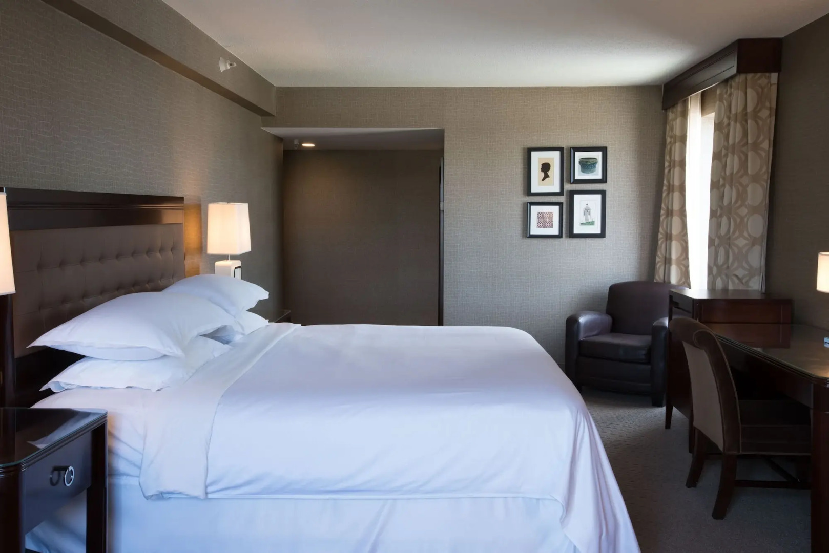 Sheraton Harrisburg Hershey Hotel