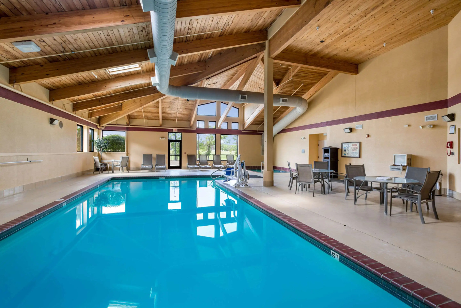 Quality Inn & Suites Lawrence - University Area