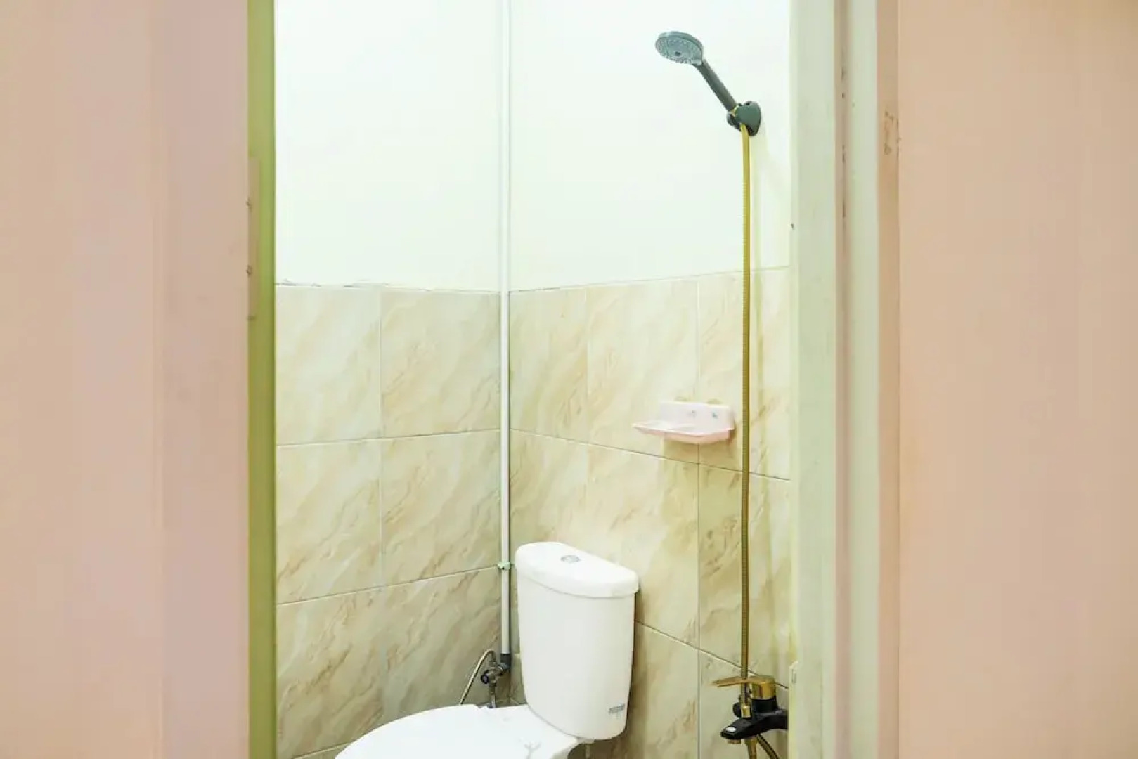 Hotel O Lampung Near Rs. Mitra Husada Formerly Takana Homestay