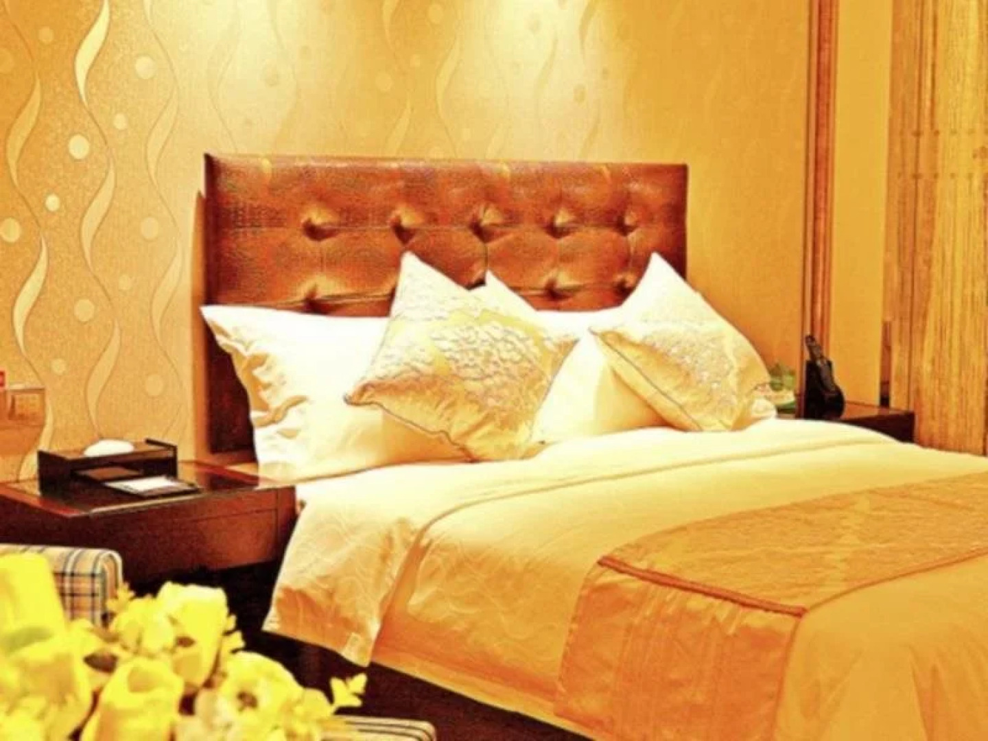 Yi Jia Ming Ren Hotel