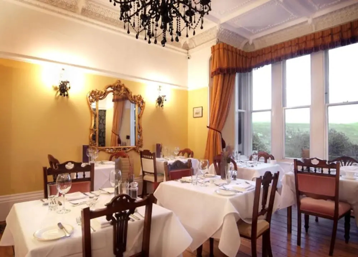 Ashmount Country House